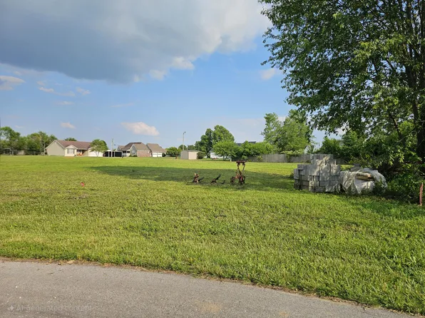 12 Amber Ln, Hustonville, KY 40437