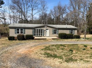 512 Huffman Rd, Blacksburg, SC 29702
