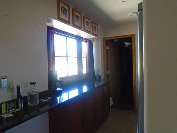 2 bed, 1200 sqft, $2,100 — Photo 4