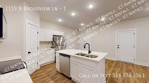 1119 N Broadview Ln #1 Photo 1