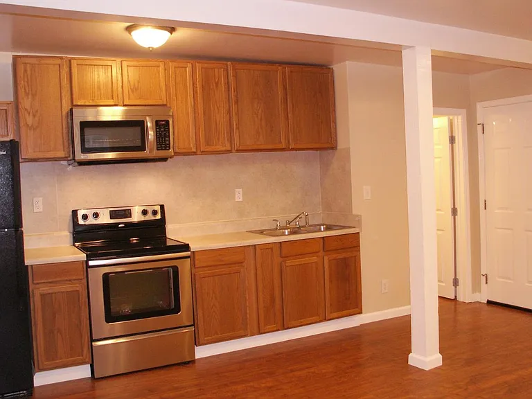 213 Davis Rd #1 — Photo 5