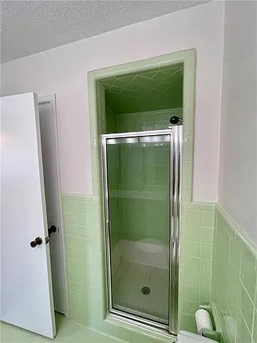 921 Ridgelake Dr — Photo 21