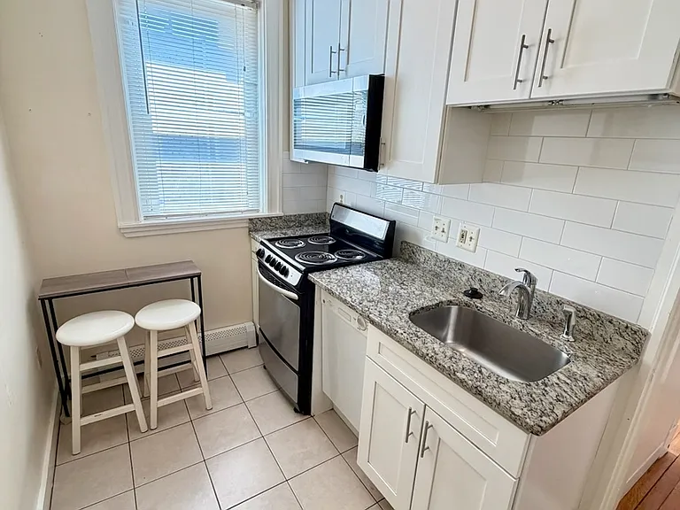 1665 Commonwealth Ave #17 — Photo 5