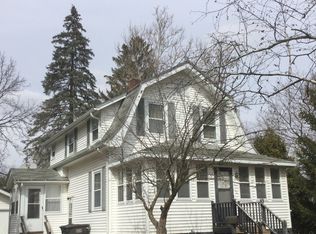 1001 Wheeler St, Lake Geneva, WI 53147