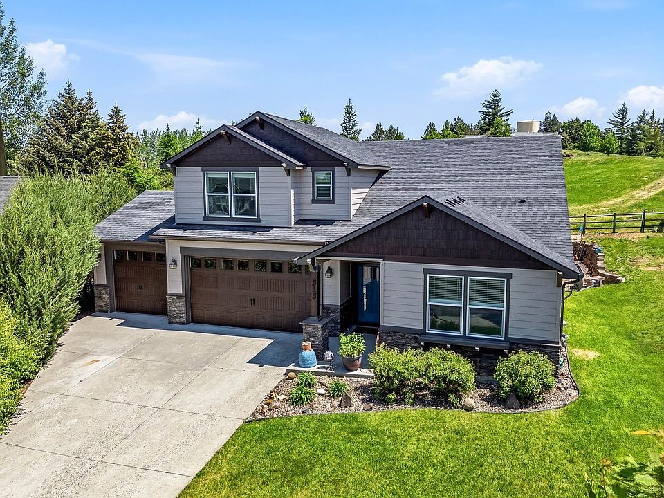 1st image of 515 NW Aspen Ct