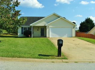 724 Mirabelle Ct, Spartanburg, SC 29301