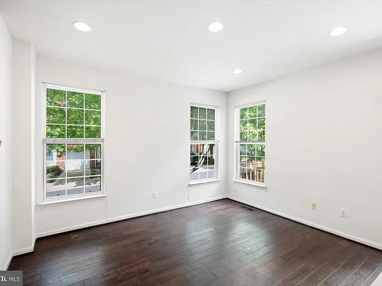 4113 Flower Box Ct — Photo 9
