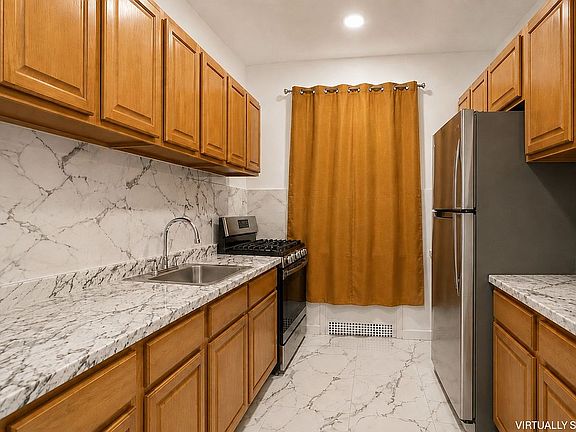 5th image of 2962 Decatur Ave APT 1C