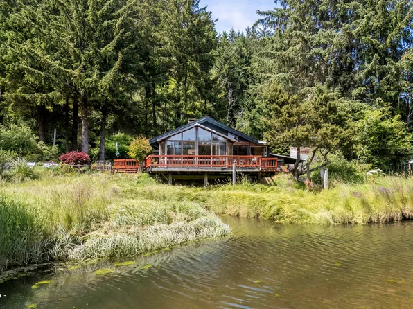 496 S Schooner Creek Rd, Lincoln City, OR 97367