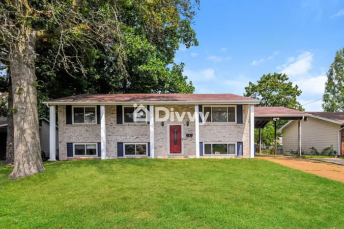 1145 Sherman Ln photo 1