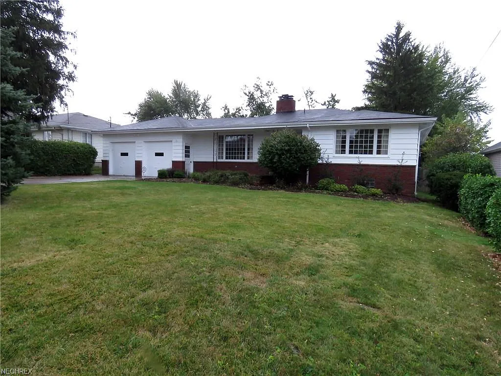 663 E Prospect St SE photo 1
