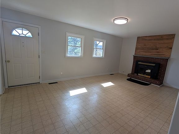 5th image of 111 Dove Road