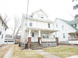 719 Roselawn Ave, Akron, OH