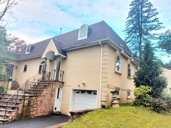 7 Beverly Ln, Lincoln Park Boro, NJ 07035