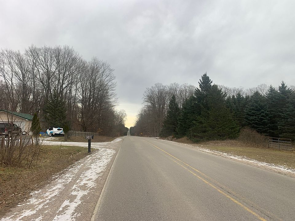 2nd image of 12454 Fowler Rd