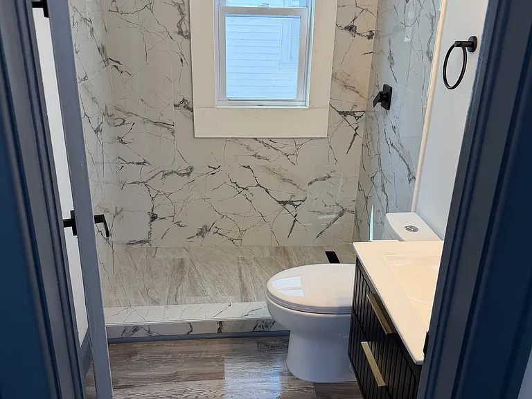 302 Cory Ave #2 — Photo 5