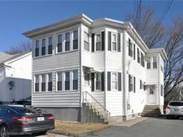 38 Pocasset St, Johnston, RI 02919