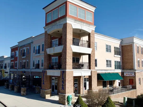 1100 Celebration Ave Unit 406, Moneta, VA 24121