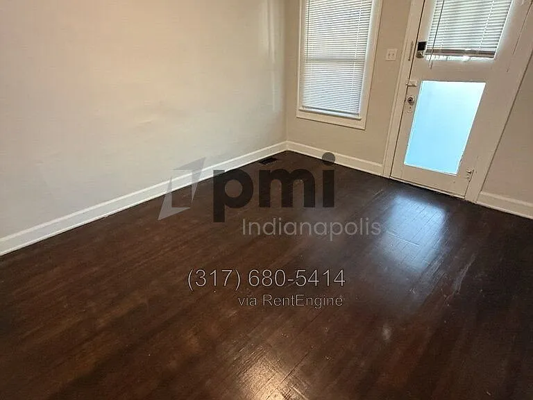 943 N Drexel Ave — Photo 22