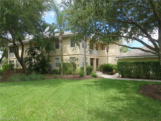 1st image of 3964 Bishopwood Ct E Unit 102