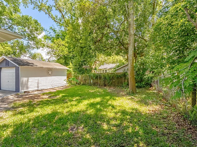 4020 Ernest St — Photo 22