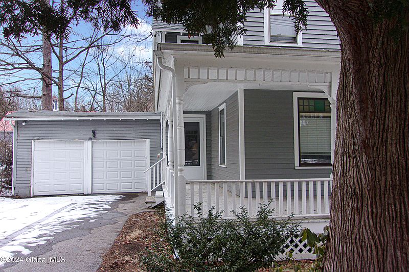 5th image of 56 Ballston Avenue