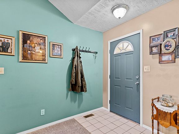3rd image of 1817 E Belle Street