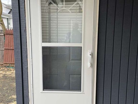 2nd image of 315 10th St Rear 1