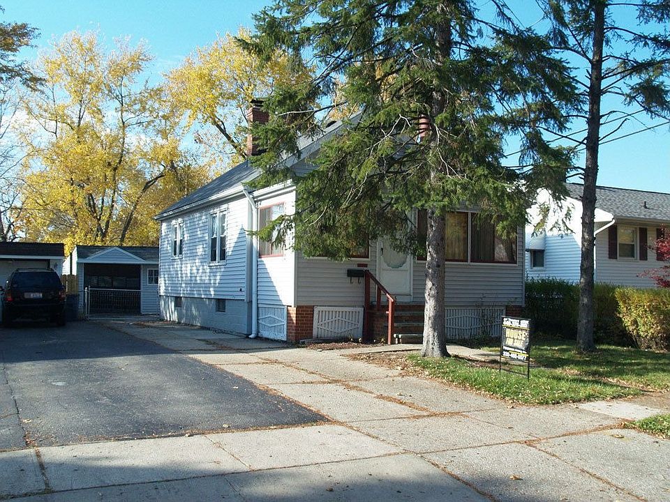 1st image of 285 Paul St