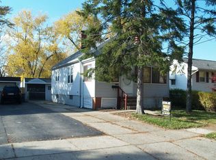 285 Paul St, Bedford, OH 44146