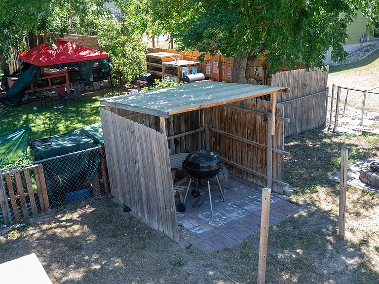 549 Hanover Dr — Photo 30