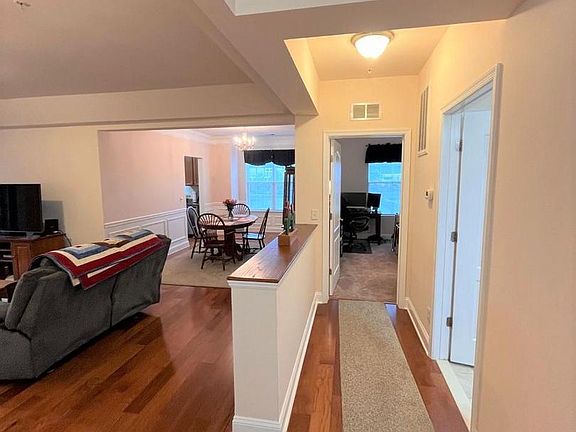 5th image of 10275 Fountain Cir APT 306