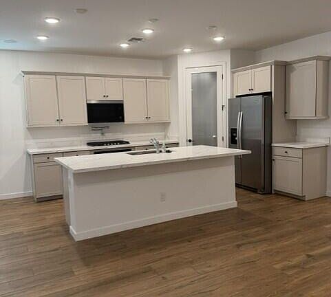 5th image of 22863 E Watford Dr