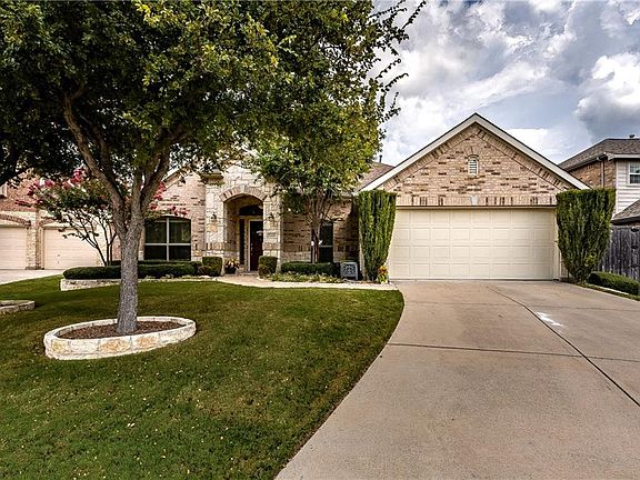 4th image of 2442 Foxcreek Dr