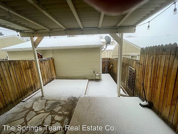 4th image of 7963 Lexington Park Dr