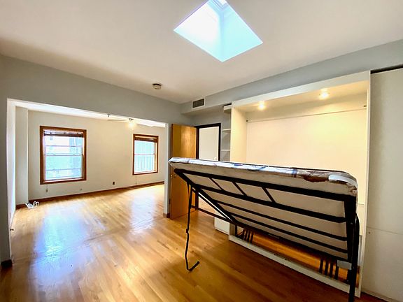 2nd image of 146 E 84th St #2
