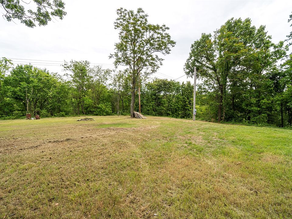19th image of 4664 S Highway 82