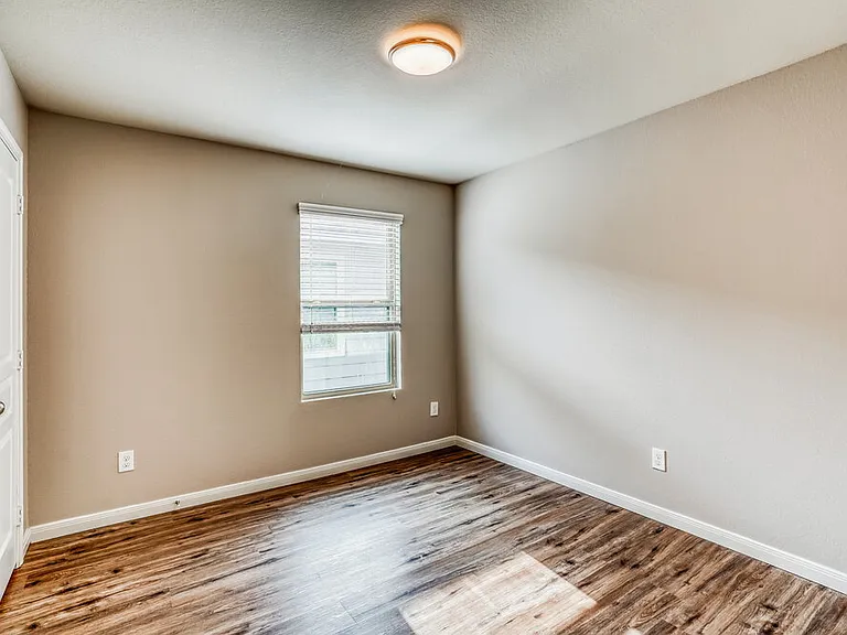 6450 Dayridge Ln — Photo 13