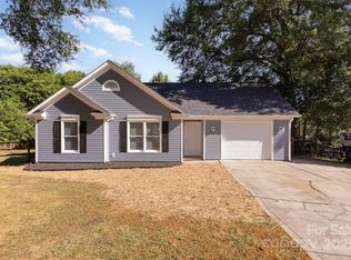 14806 Karina Falls Ct, Charlotte, NC 28273