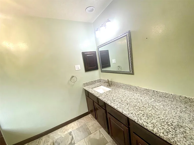 303 Desert Willow Ct — Photo 15