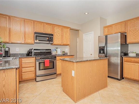 5th image of 3217 Carefree Beauty Ave