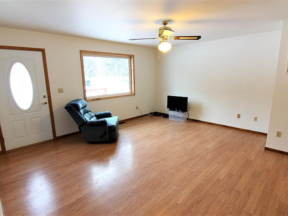 5th image of 2618 Lancelot Dr E