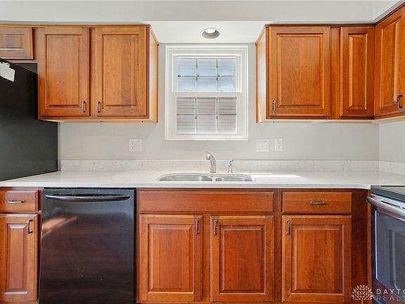 5th image of 6806 Cedar Cove Dr