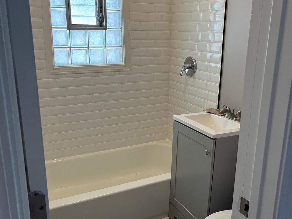 1st image of 242 Elizabeth St #2A
