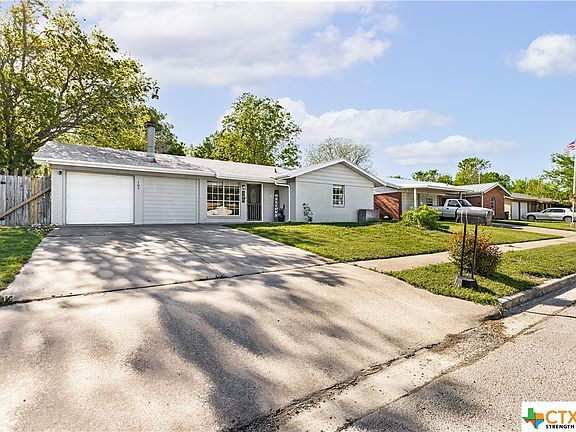 4th image of 107 Carothers St
