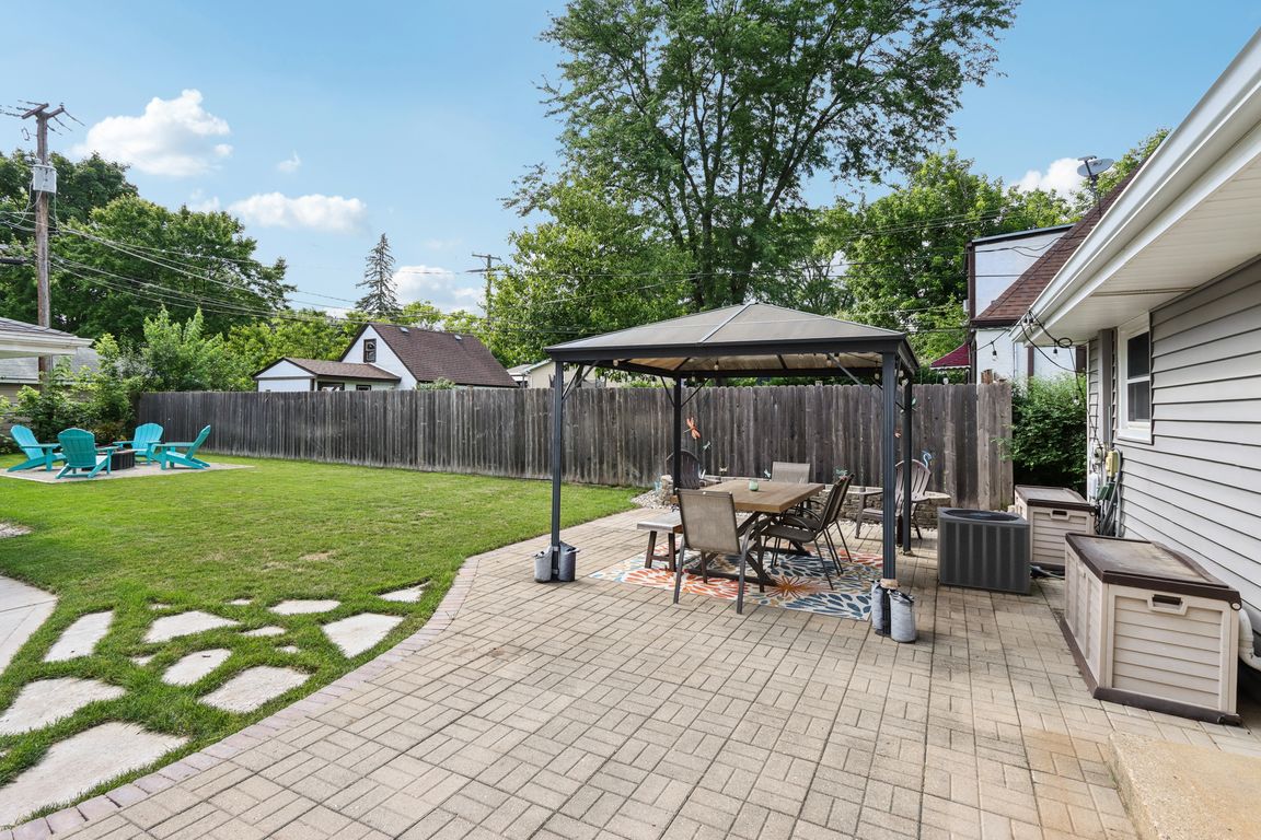 N Shaddle Ave-S2707-036.jpg