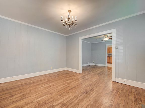 5th image of 912 White Ave