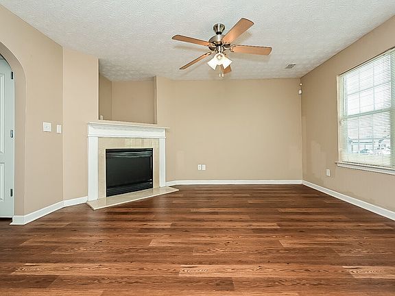5th image of 7420 Garnet Dr