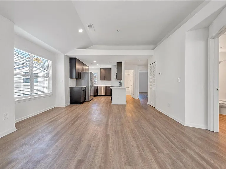 The Vinings Apartments — Photo 17