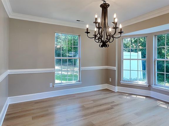 5th image of 11305 Red Hickory Ln